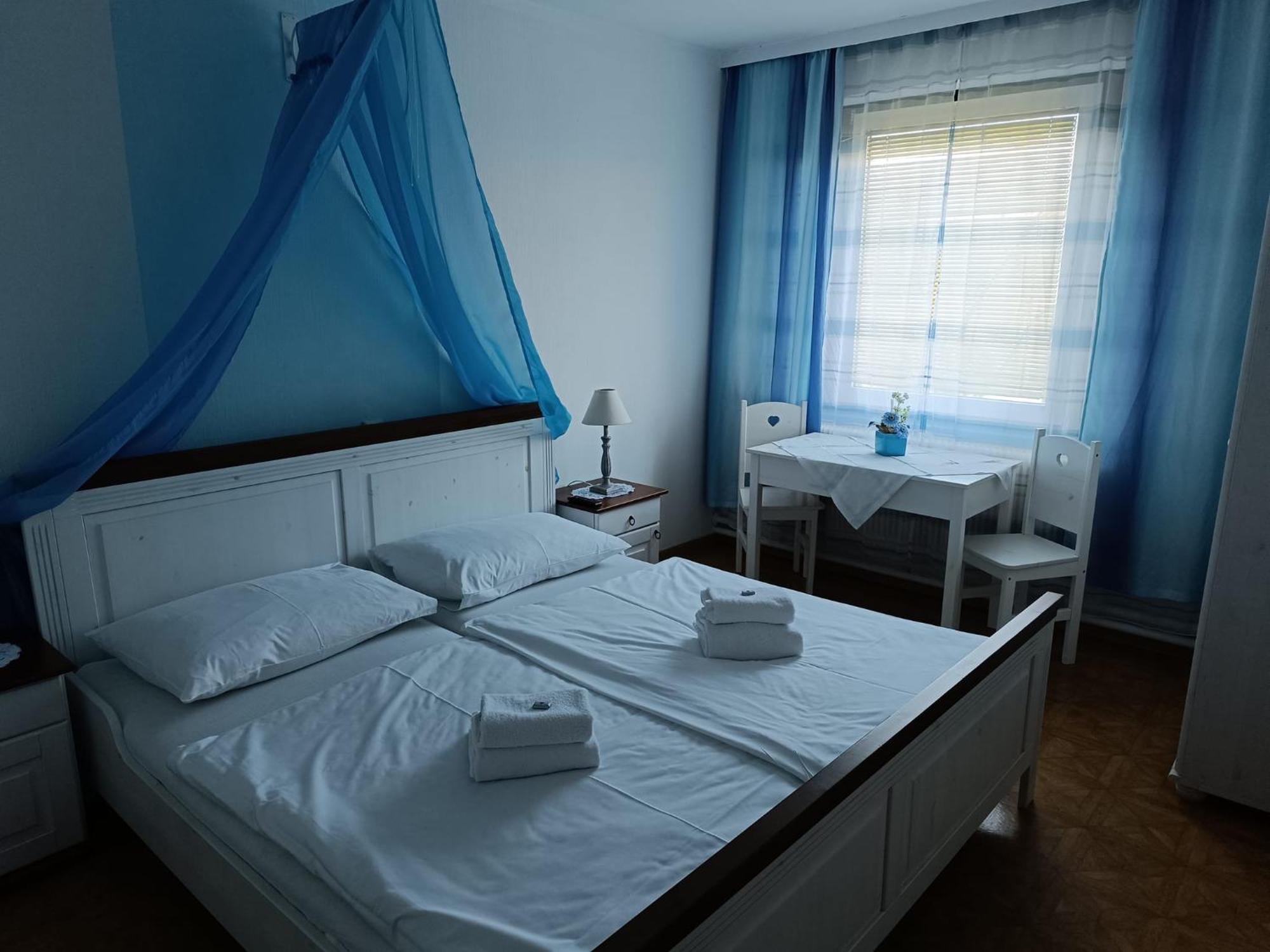 Pension Eder Bruck an der Leitha Exterior foto